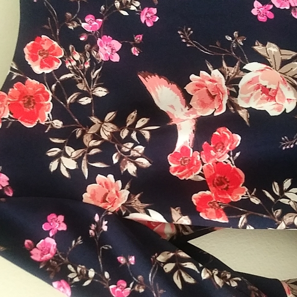 Birds & Floral Pattern Bell Sleeve Flounce Ruffle Hem Dress sz 14 - Picture 7 of 16